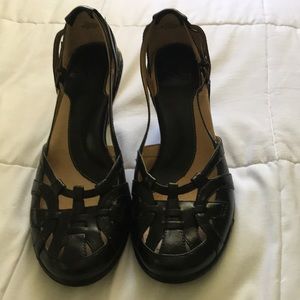 Softt brand black low heal shoe